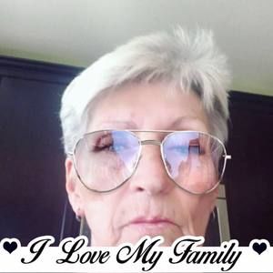 Meet your Posher, Jeanette